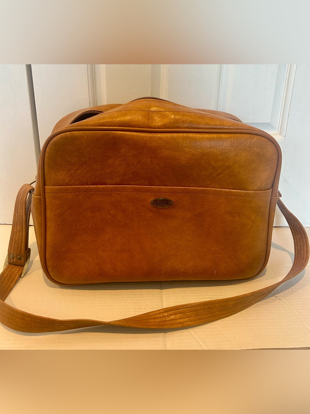Vintage! Anthony’s Tan Leather Messenger Bag